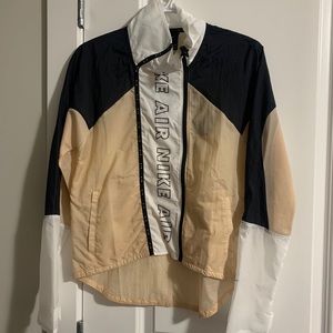 ❌ SOLD ❌ Nike Air Lightweight Jacket
